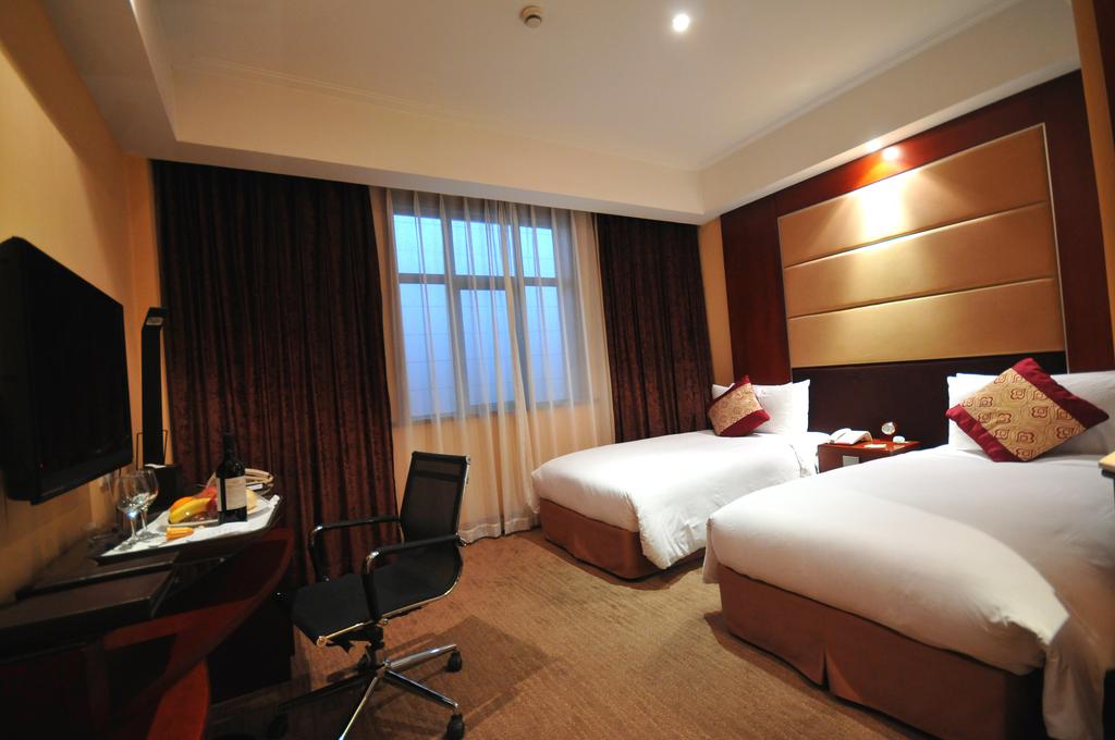 Howard Johnson Hong Qiao Airport Hotel Shanghai