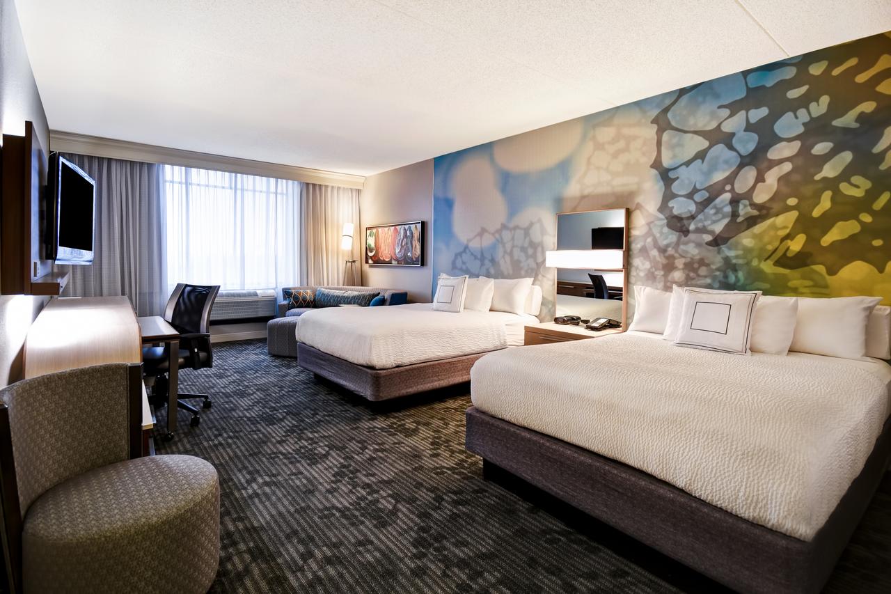 Courtyard by Marriott Louisville Airport