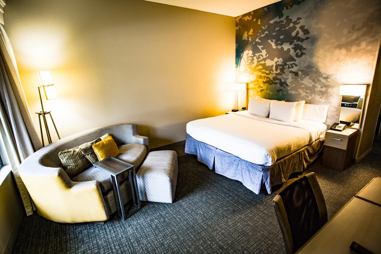 Courtyard by Marriott Memphis East/Bill Morris Parkway