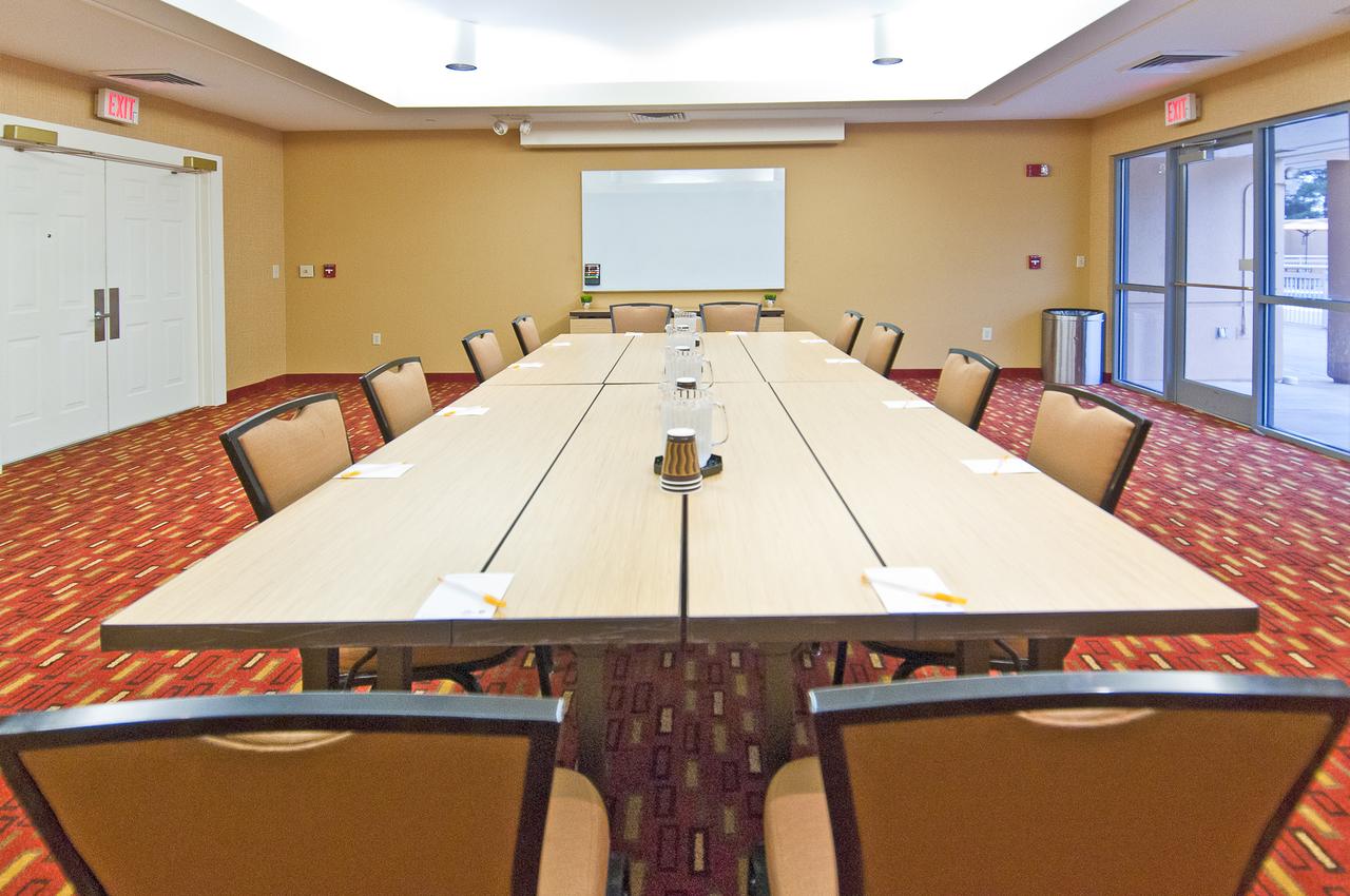 Courtyard by Marriott Memphis East/Bill Morris Parkway
