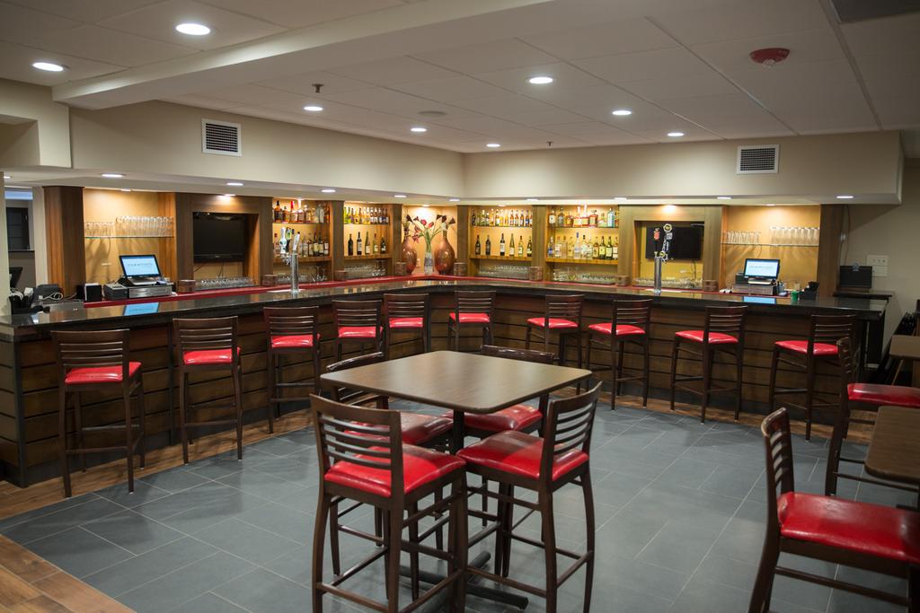 Clarion Hotel Airport
