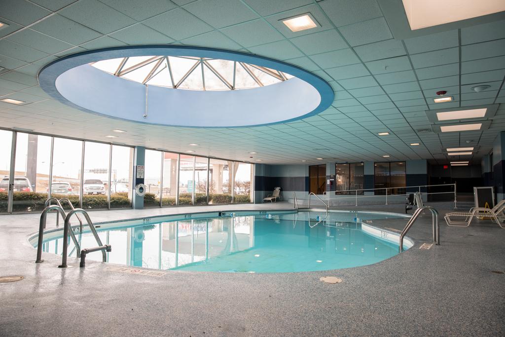 Clarion Hotel Airport