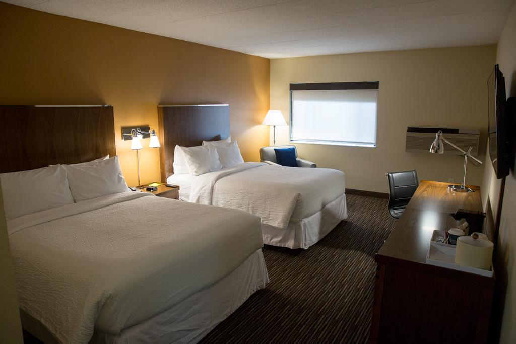 Clarion Hotel Airport