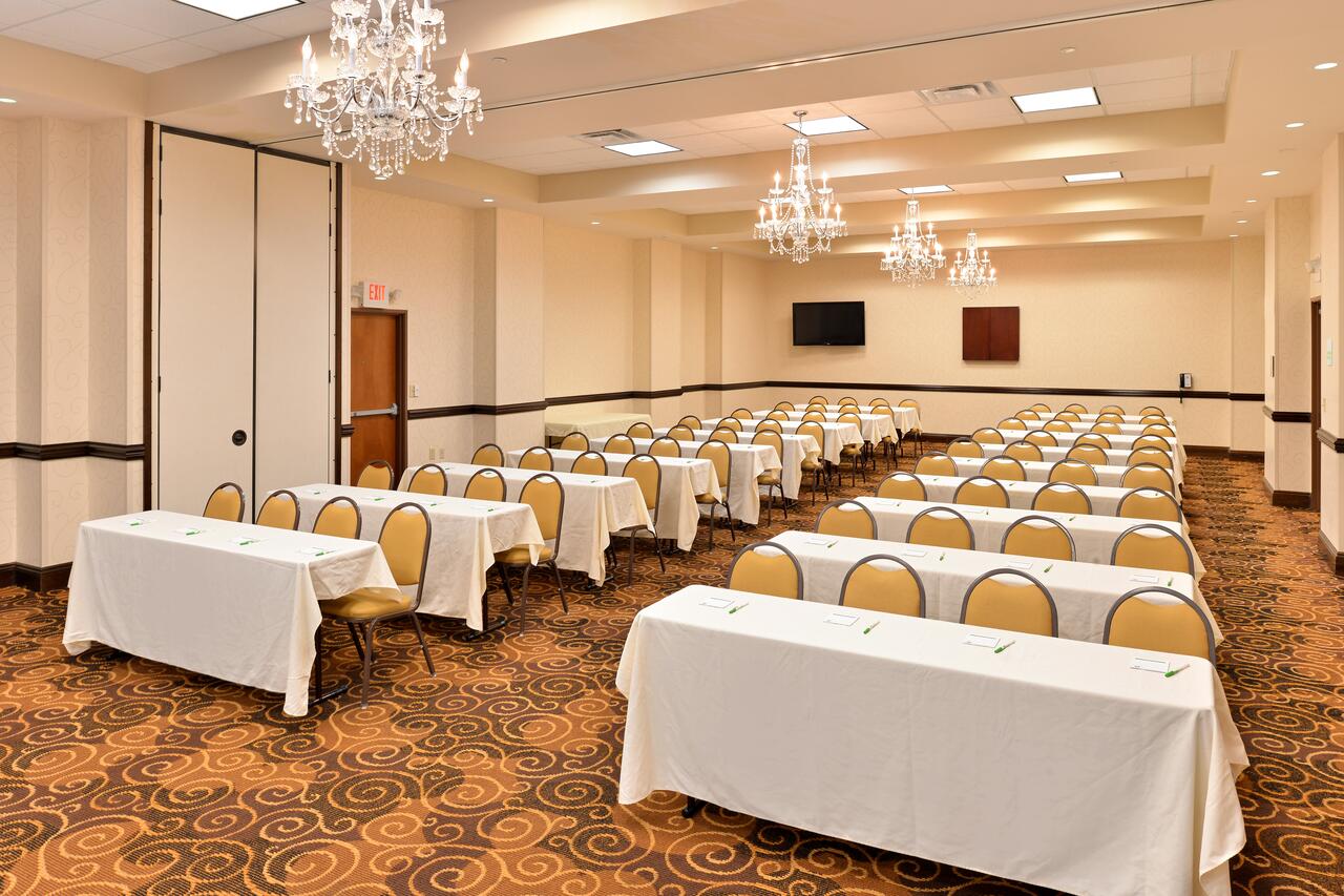 Holiday Inn Montgomery Airport South