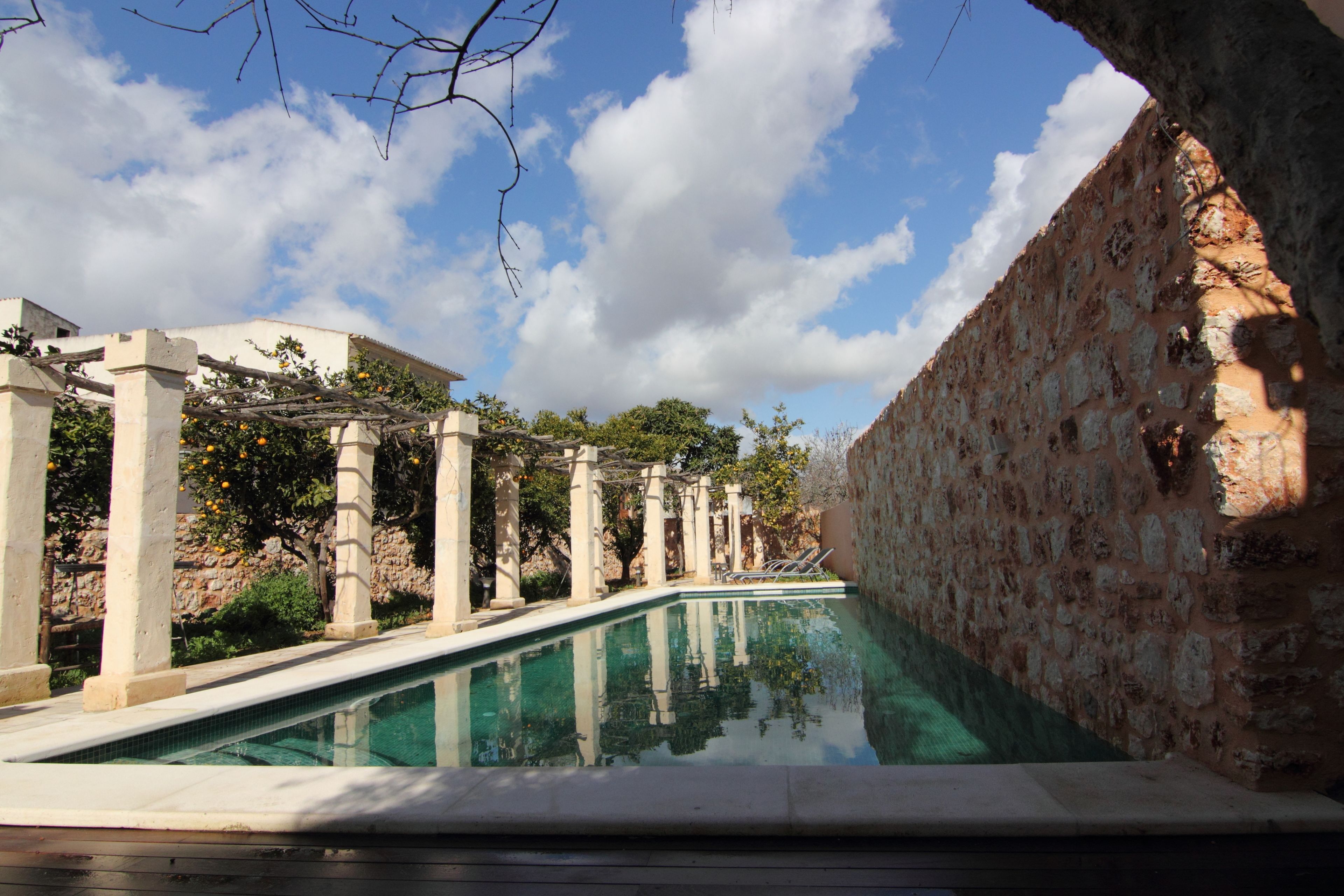 Algaida Suites By Eurotels