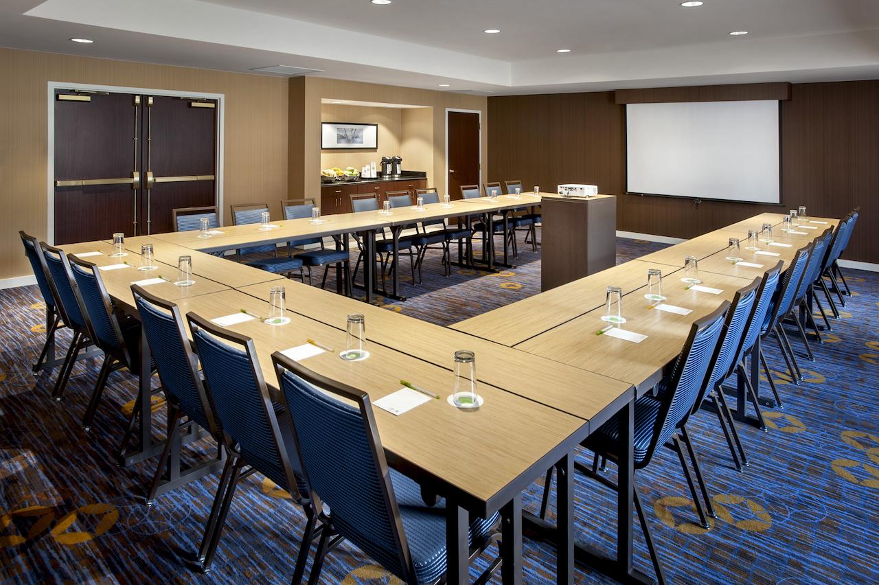 Courtyard by Marriott Parsippany