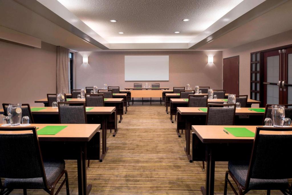 Courtyard by Marriott Tempe
