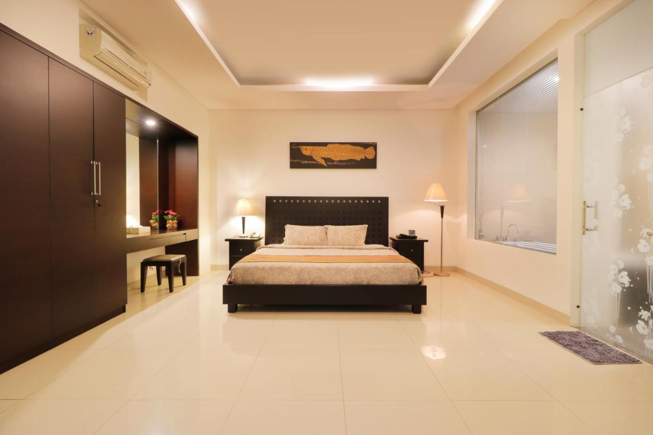 Heliconia Villa