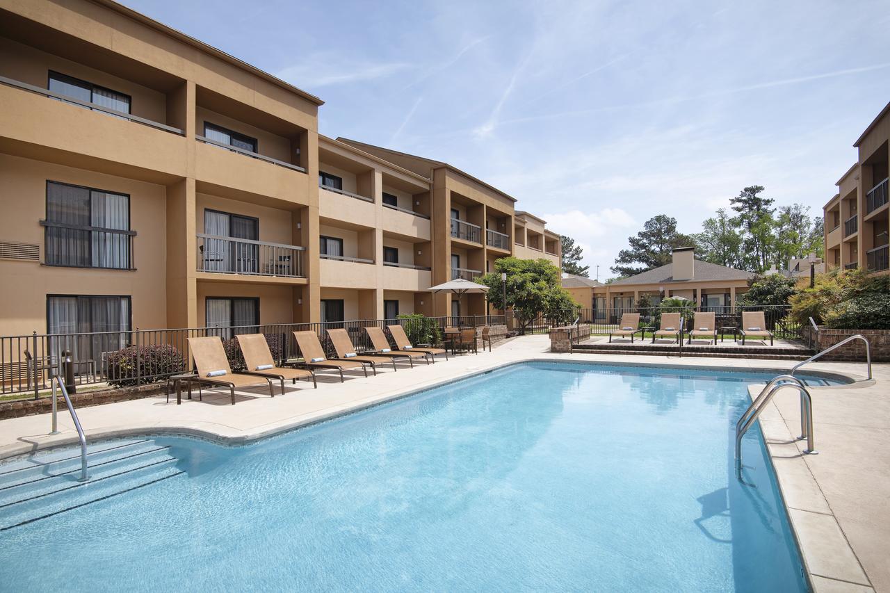 Courtyard by Marriott Savannah Midtown