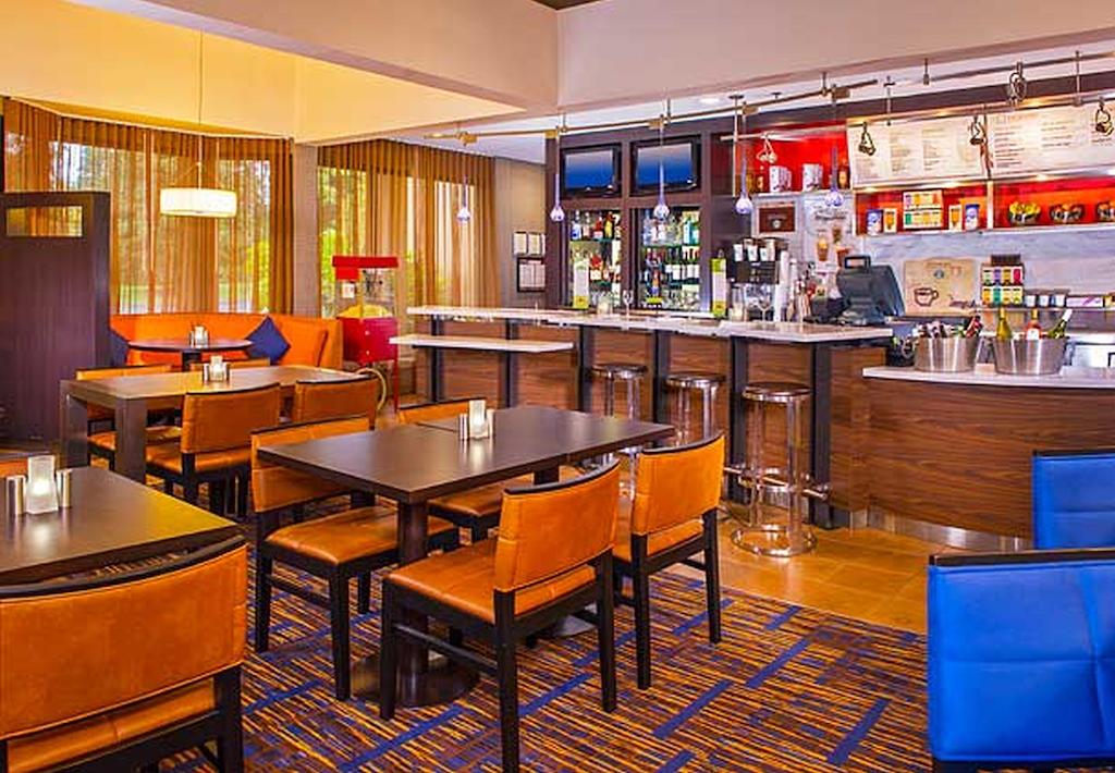 Courtyard by Marriott Charlottesville North