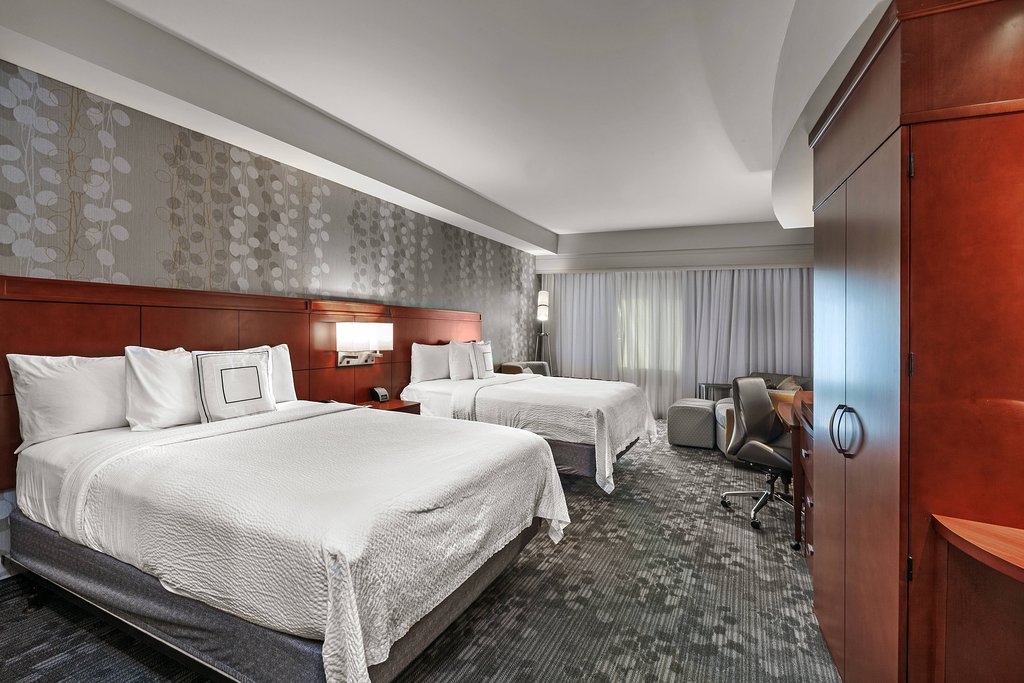 Courtyard by Marriott Tulsa Woodland Hills