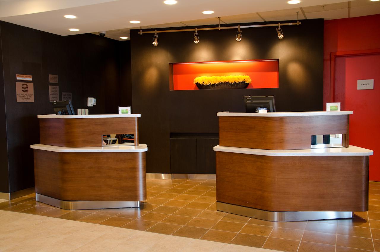 Courtyard by Marriott Wichita East