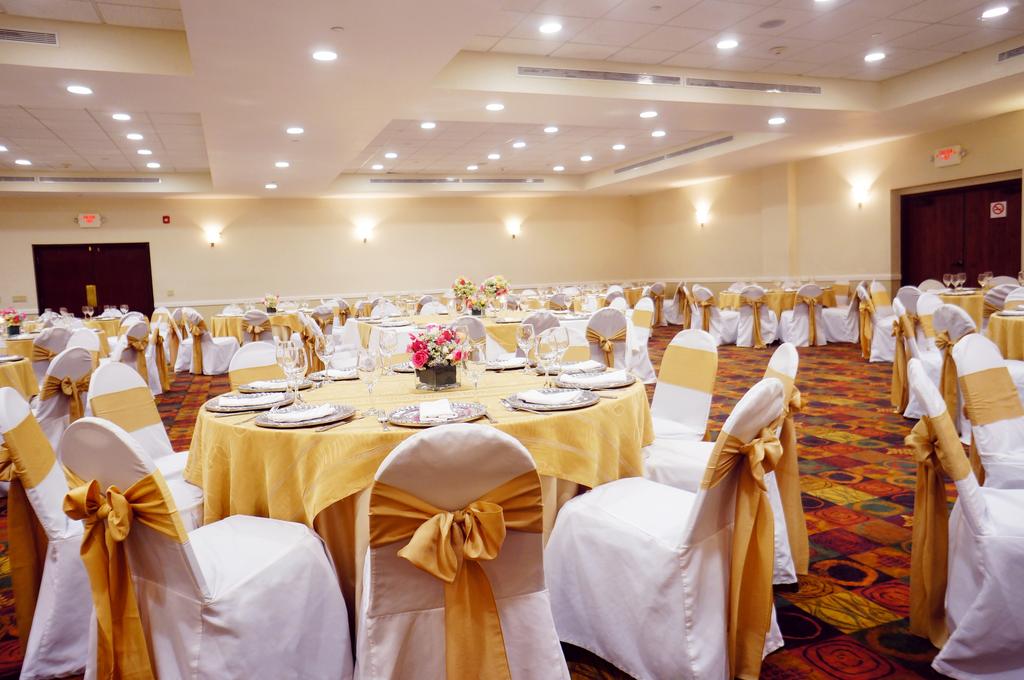 DoubleTree by Hilton Managua (Formerly Barcelo Managua )