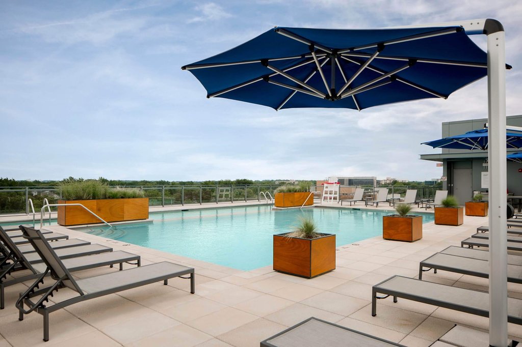 Global Luxury Suites in Downtown Bethesda