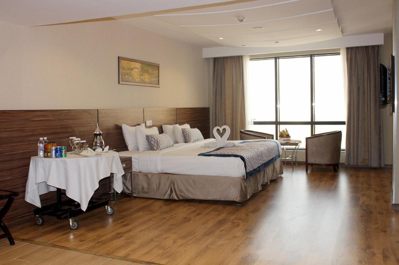 Al Safwah Royale Orchid