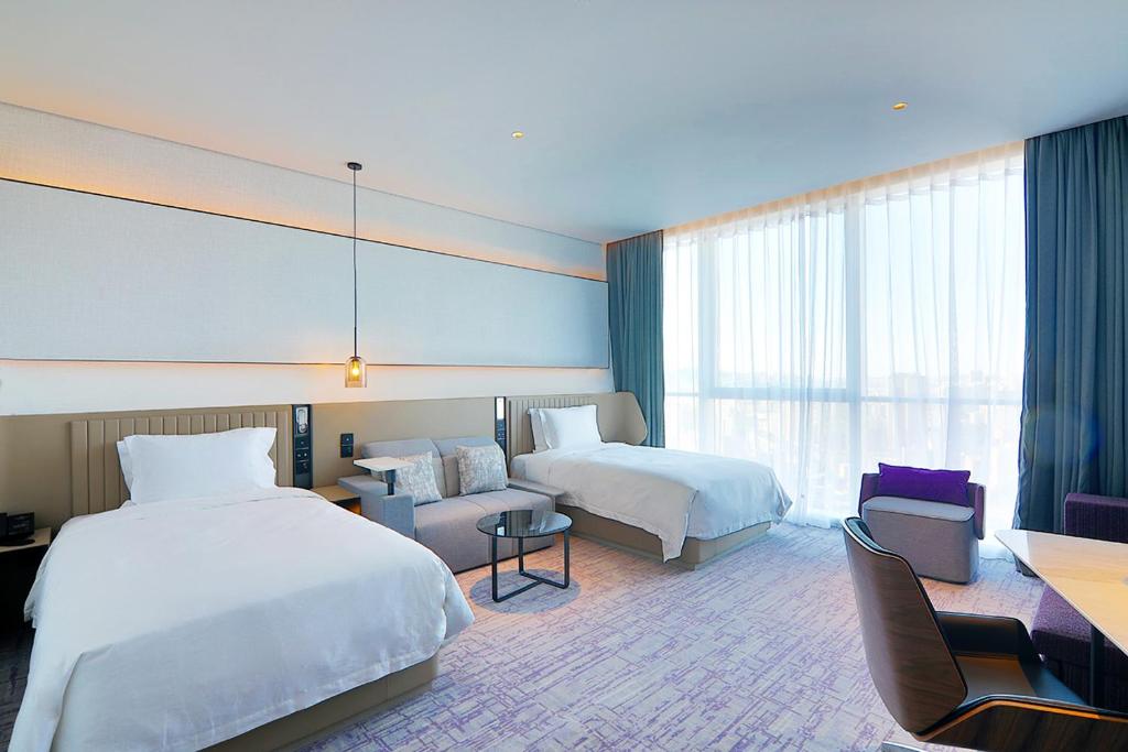 Crowne Plaza Dalian Xinghai