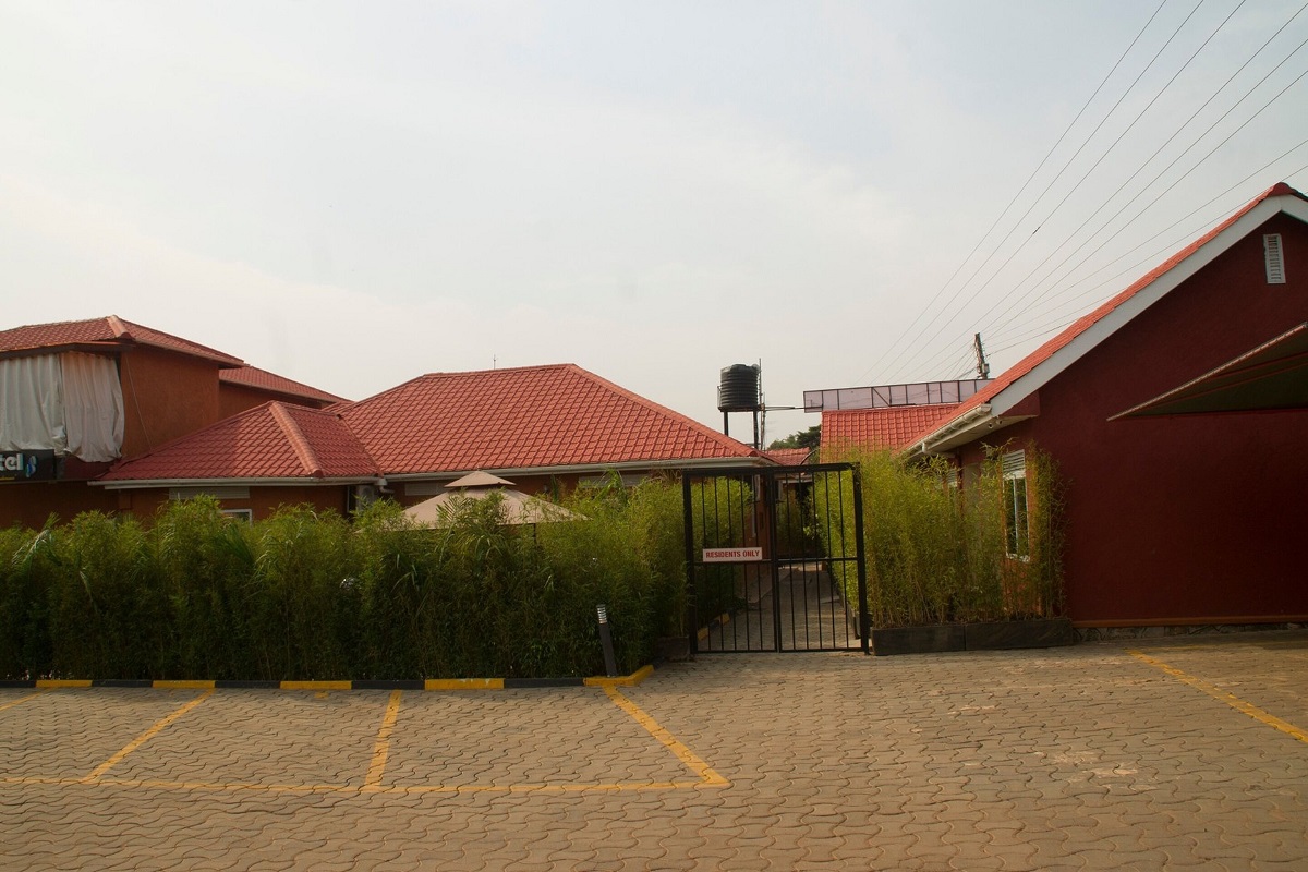 Don Thrill Hotel