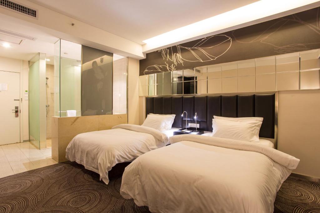 Metropolo Hefei Swan Lake Hotel