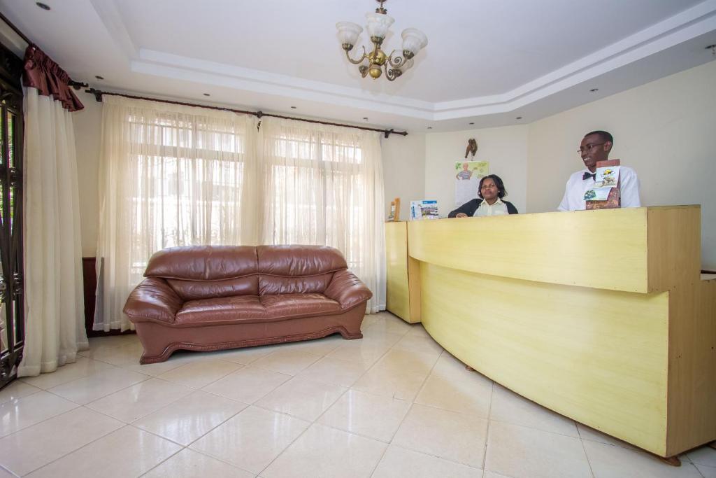 Tiptone Hotel