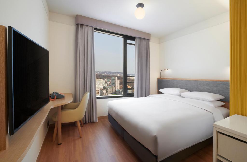 Moxy by Marriott Seoul Insadong