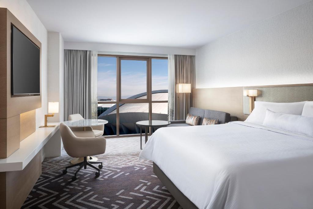 The Westin Anaheim Resort