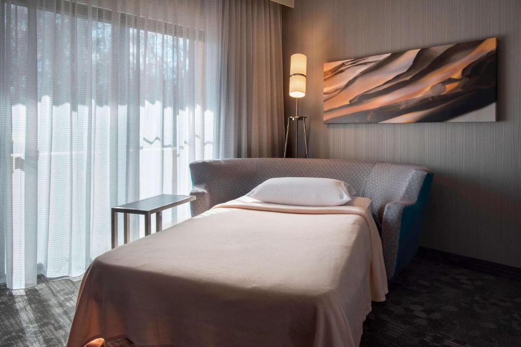 Courtyard by Marriott Mahwah