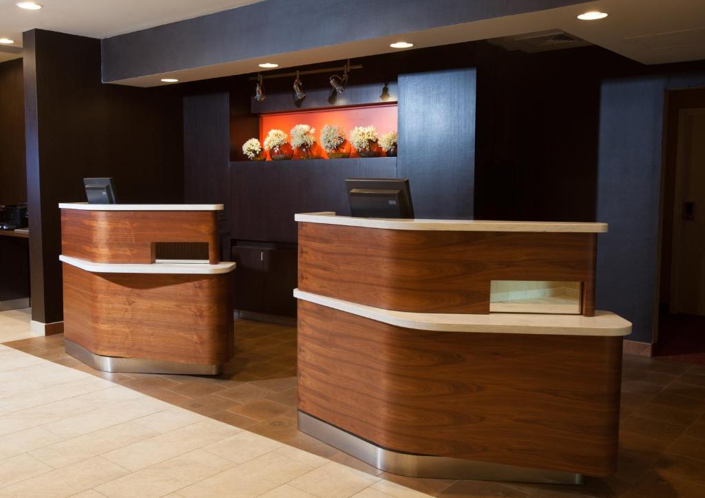 Courtyard by Marriott Burlington Williston