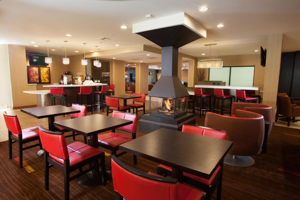 Courtyard by Marriott Burlington Williston