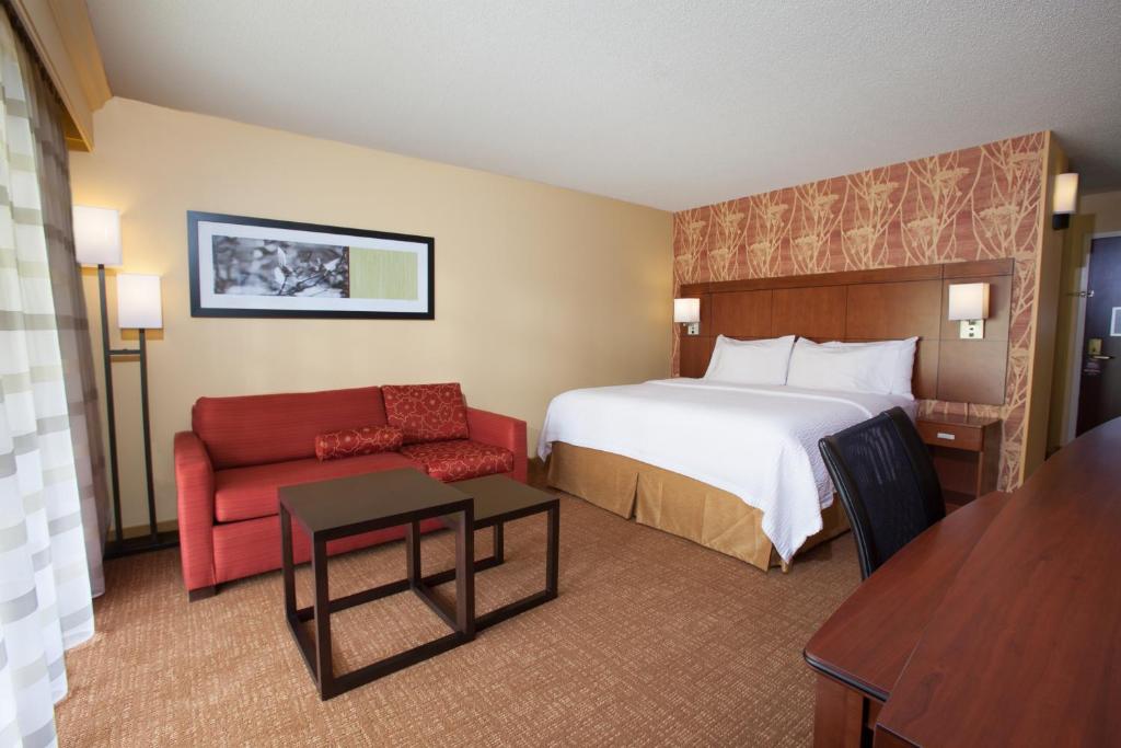 Courtyard by Marriott Burlington Williston