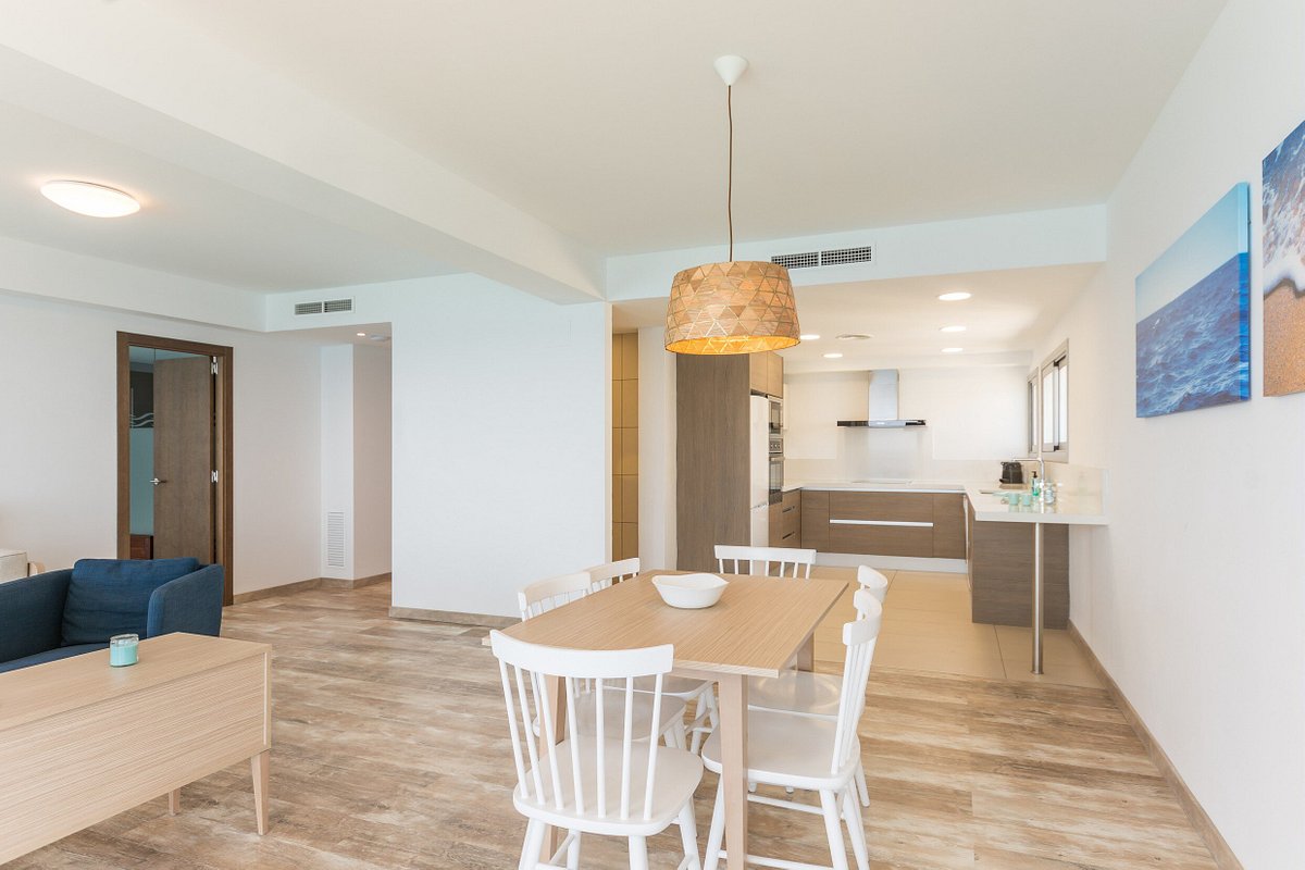 APARTAMENTOS ROC CALA D¿EN BLANES BEACH CLUB