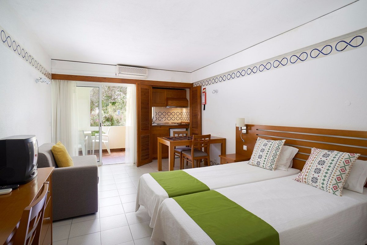 Golden Club Cabanas