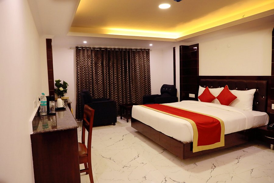 The Grand White By Parfait Shimla