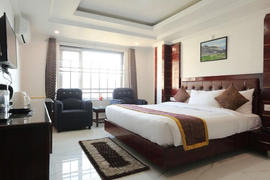 The Grand White By Parfait Shimla