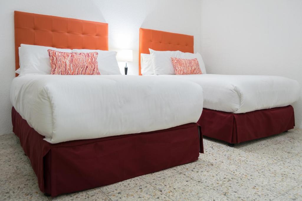 In & Out Hotel