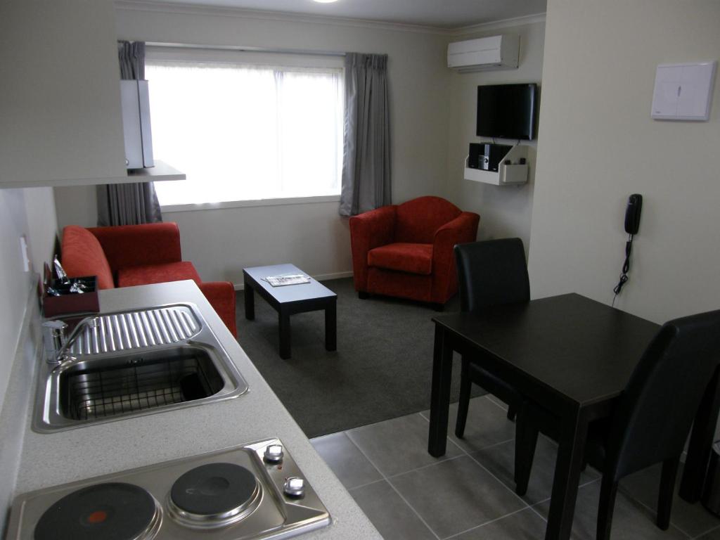 Brooklyn Motor Lodge
