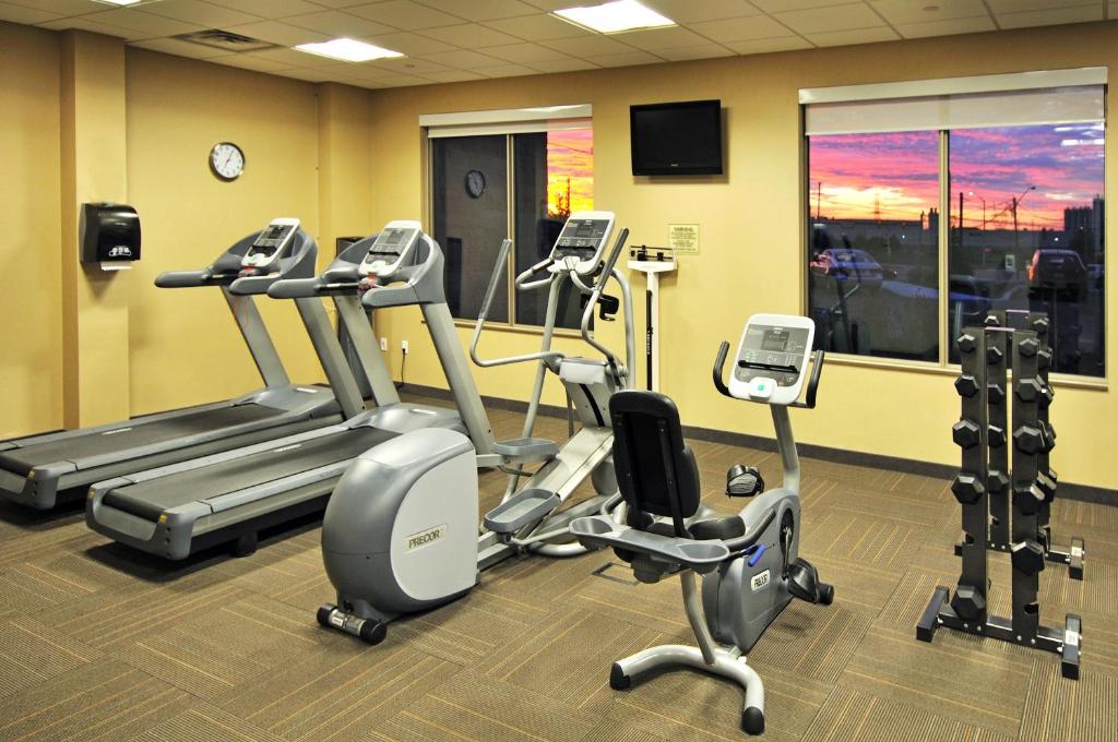Holiday Inn Express & Suites Vaughan-Southwest
