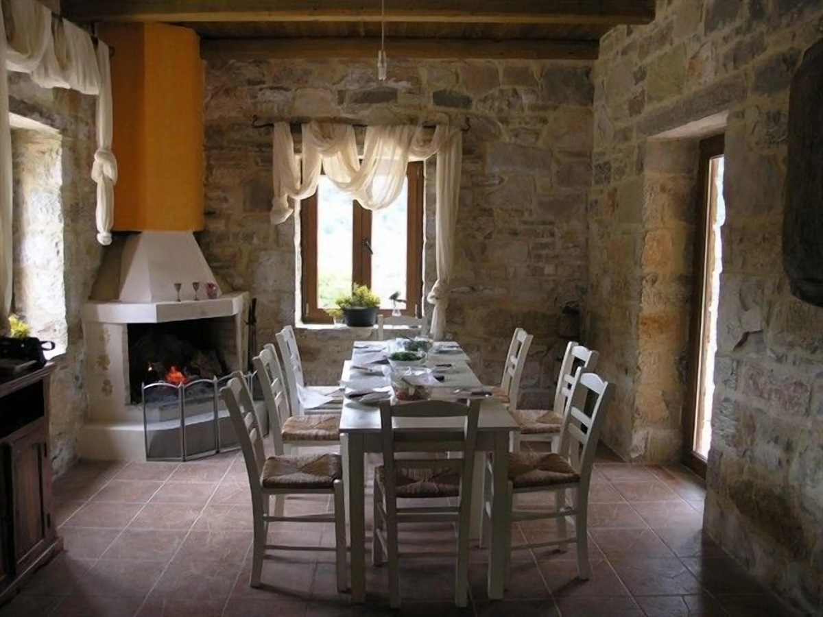 Akros Oreon Green Small Hotel