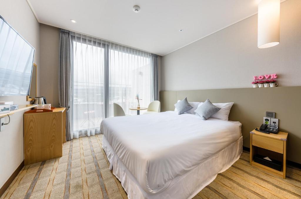 Shin Shin Hotel Cheonjiyeon