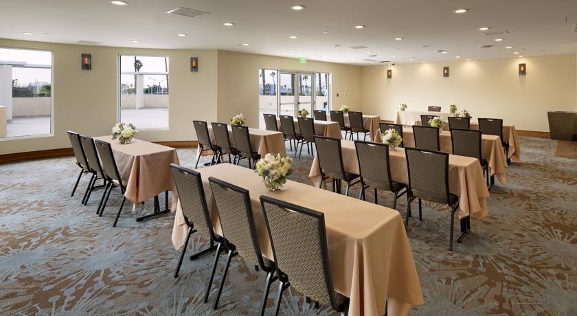 The Redondo Beach Hotel