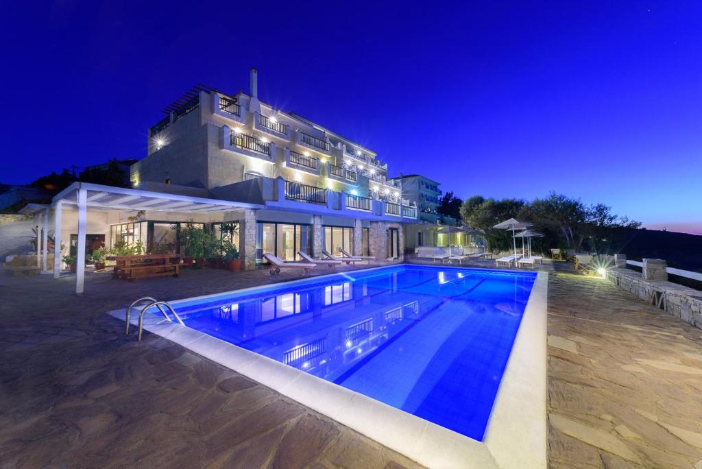 Cavos Bay Hotel