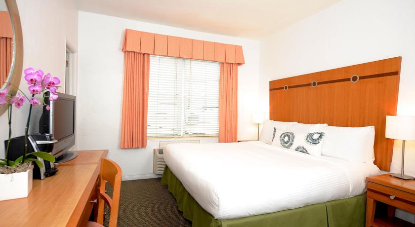 Avalon Hotel