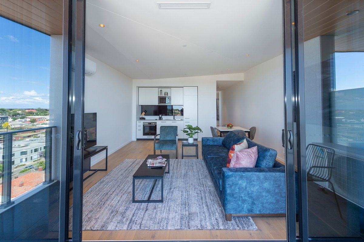 R Hotel Geelong