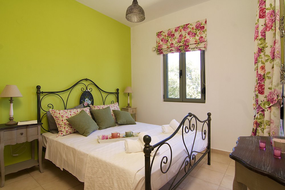Loutra Resort Rethymno