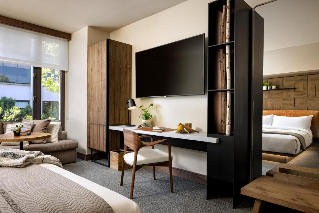 1 Hotel San Francisco (Formerly Vitale)