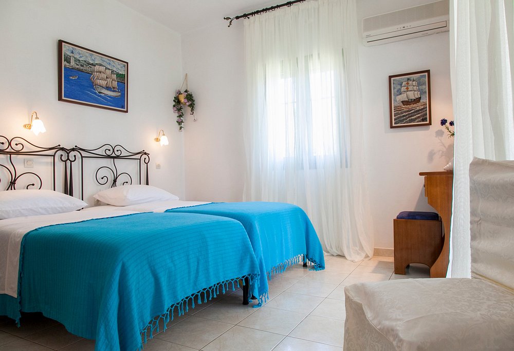 Monambeles Villas