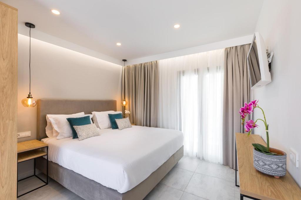 V Luxury Suites Corfu
