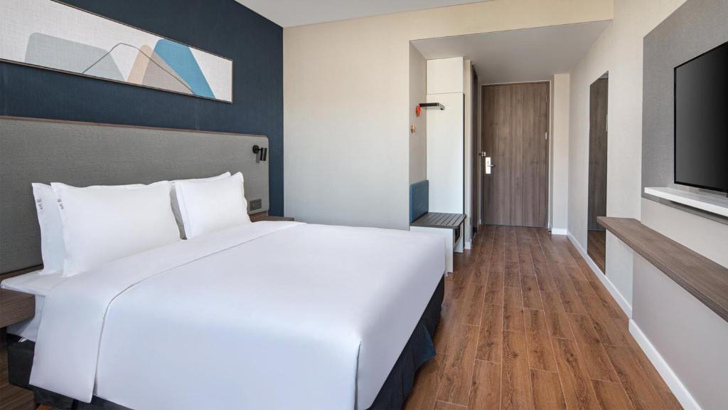 Holiday Inn Express Chengde Park View