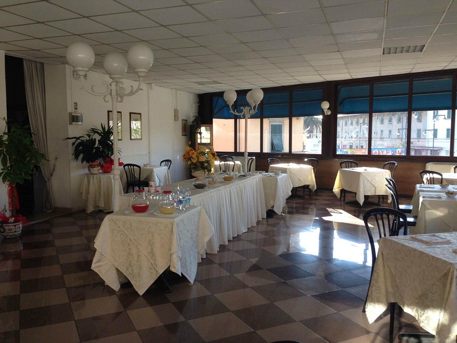 Hotel Moderno