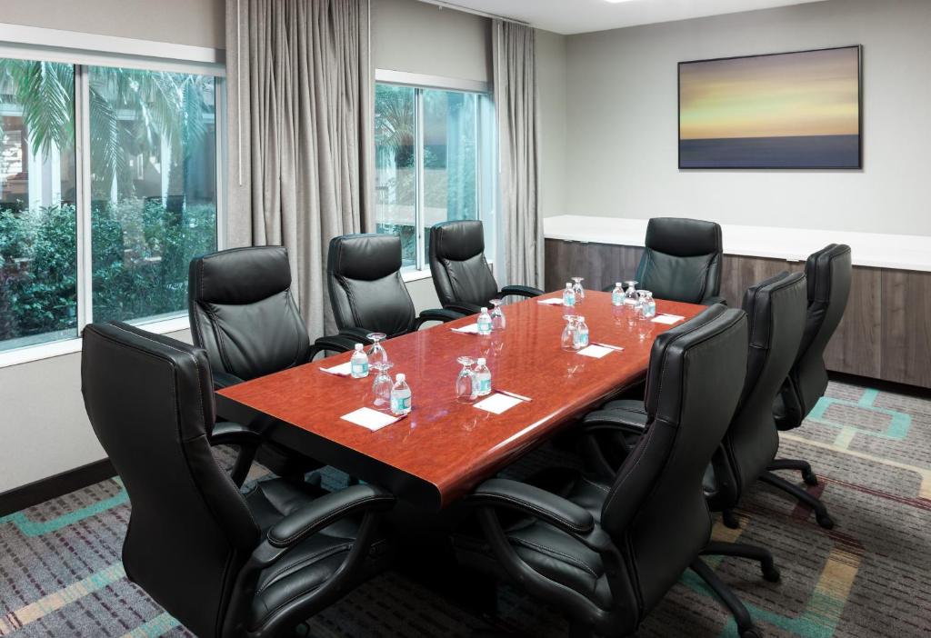 Residence Inn By Marriott Santa Clarita Valencia