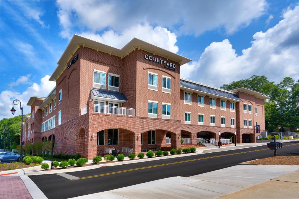 Courtyard by Marriott Atlanta Duluth Downtown